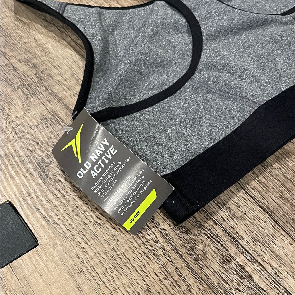 Old Navy Active Heather Gray and Black Sports Bra